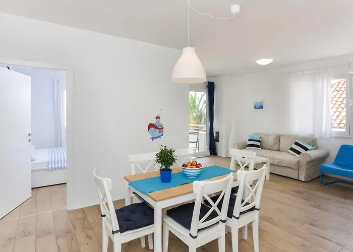 Lejlighed Karmen - Two-bedroom With Balcony And Sea View Lu I *