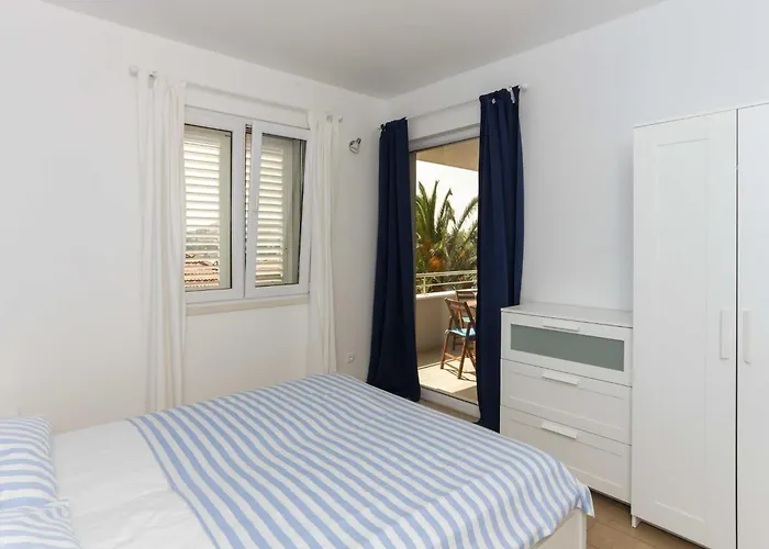 Karmen - Two-bedroom With Balcony And Sea View Lu I Dubrovnik